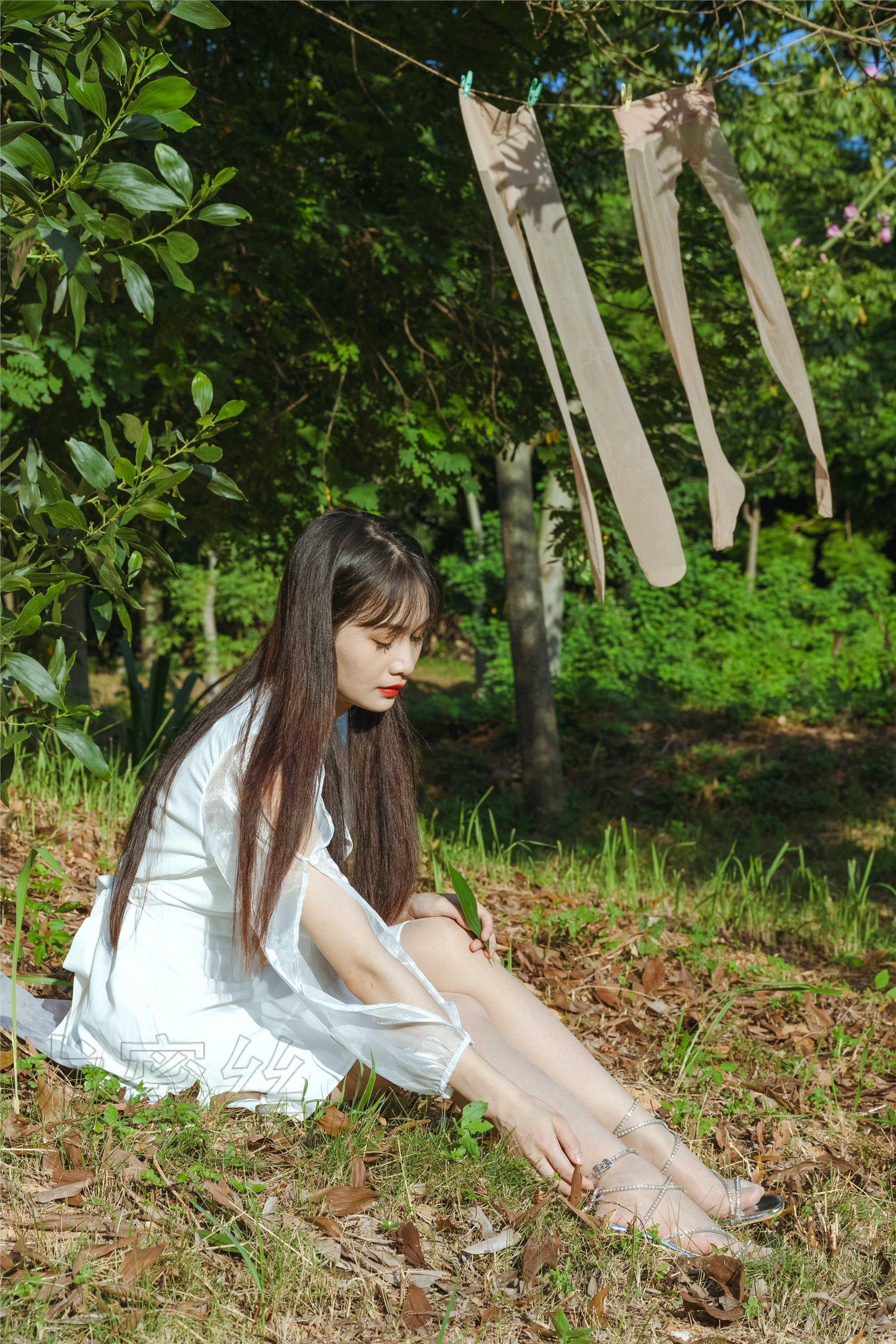 尤蜜丝 穿搭写真 NO.075